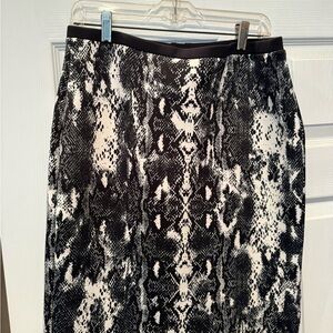 Calvin Klein Black and Tan Midi Pencil Skirt